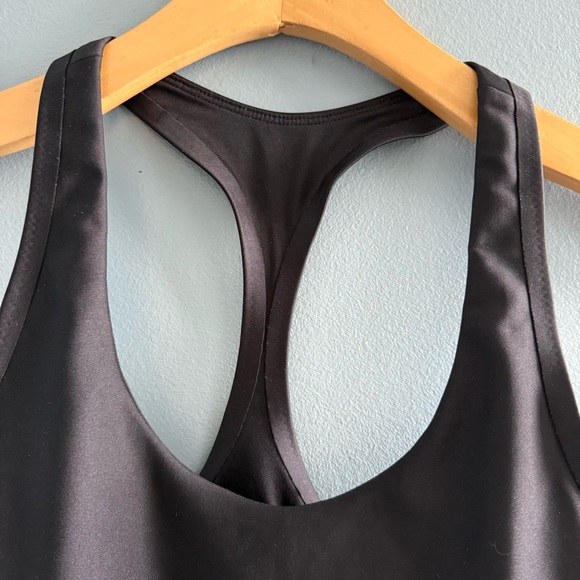 Alo Yoga Airlift Fuse Bra Tank - Picture 4 of 6